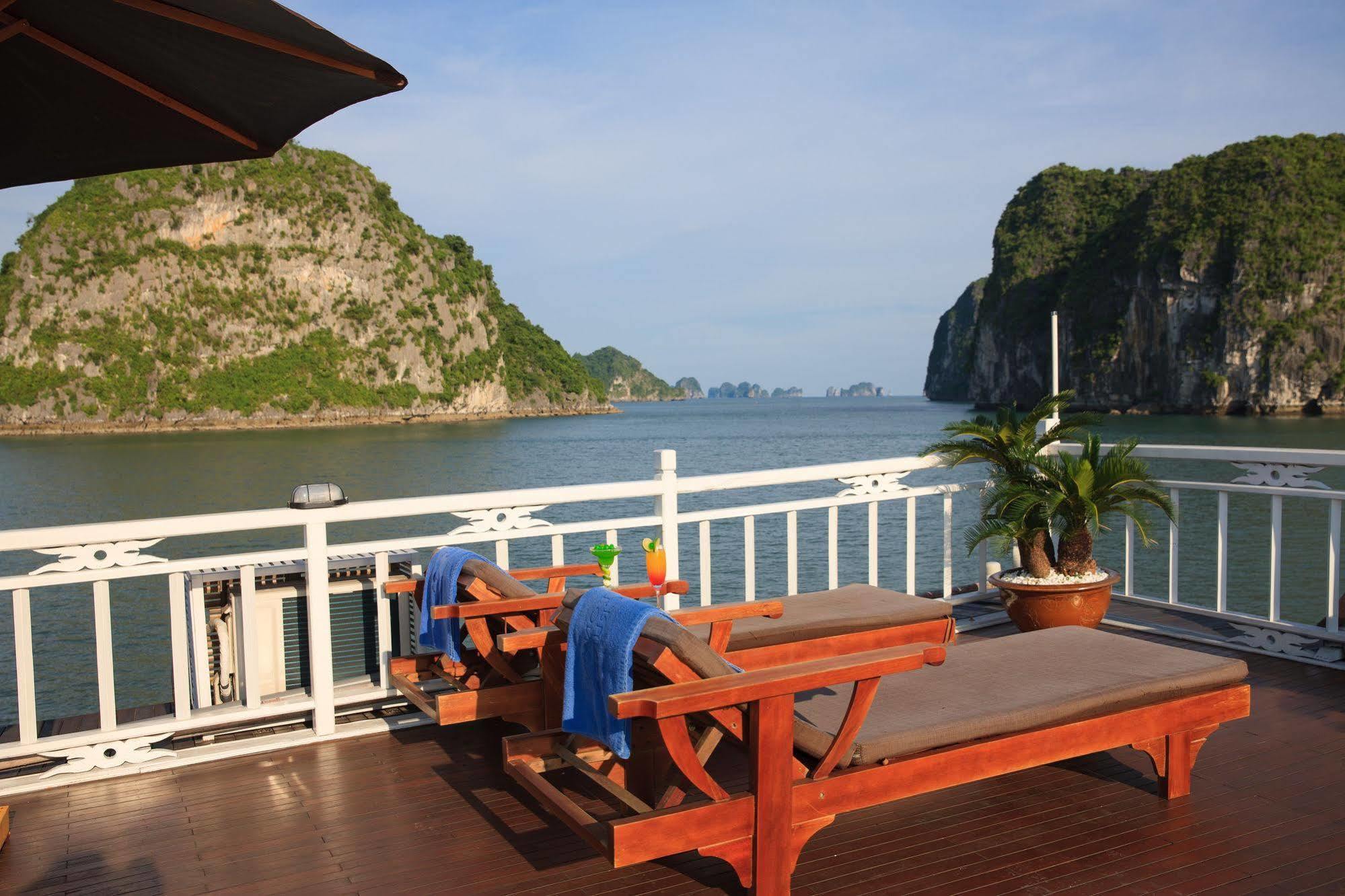 Hotel Garden Bay Cruise Ha Long Exterior foto